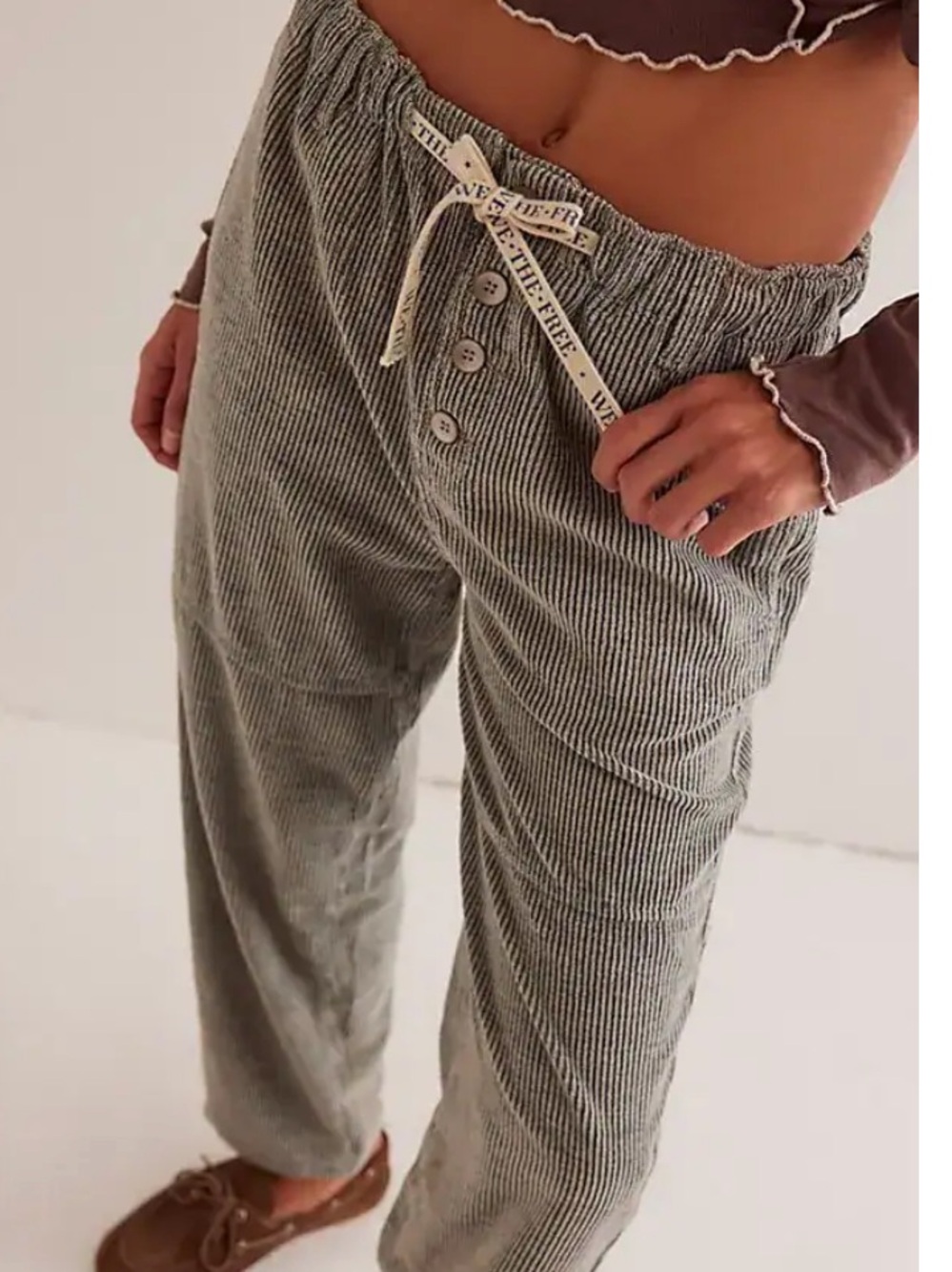 We The Free Roscoe Cord Pull On Jeans Size S Baggy Button Fly Oversized - Picture 2 of 6